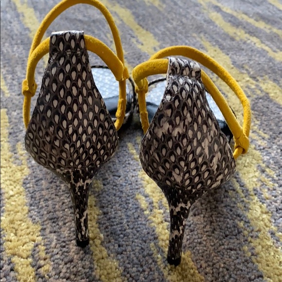 SANDRO PARIS ANKLE STRAP HEEL SANDALS NEW! - Picture 3 of 3